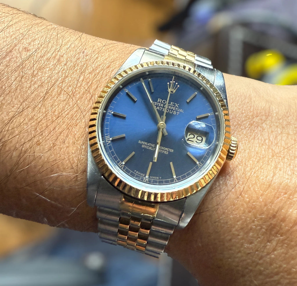 Rolex Datejust 16233 Gents Watch – Factory Blue Dial, Vintage, with Box